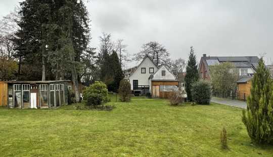 Bild von Kleines Siedlungshaus in Bad Bramstedt mit großzügigem Grundstück in gewachsener Lage