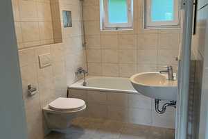 Frisch renovierte 3-Raum-Wohnung in Rottenburg – Weilerstraße 56, 72108 Tübingen (Kreis) – Vorschaubild 9