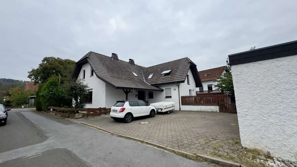 Immobilie in Lübbecke - Einfamilienhaus mit 809m2 Grundstück in Lübbecke-Gehlenbeck - Bild 0