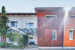 Modernes 6-Zimmer Reihenhaus in Hannover-Sahlkamp mit Garten Energieklasse A+, Baujahr 2003! – Wittenbergpark 12, 30179 Sahlkamp, Hannover – Vorschaubild 2