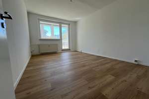 Frisch renovierte 3-Zimmer-Wohnung in Magdeburg sofort verfügbar - Unit 02 – Fermersleber Weg 22, 39112 Leipziger Straße, Magdeburg – Vorschaubild 1