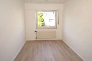 Großzügige 3-Zimmer-Wohnung mit Terrasse und eigenem Garten in Leverkusen-Schlebusch! – 51375 Schlebusch, Leverkusen – Vorschaubild 11
