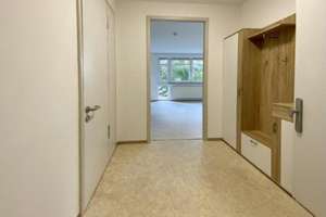 BETREUTES WOHNEN ZENTRAL IN NÜRNBERG-EIBACH: 2-ZIMMER-SENIOREN-ETW MIT BALKON  UND TG-STELLPLATZ – Fürreuthweg 96, 90451 Röthenbach Ost, Nürnberg – Vorschaubild 10