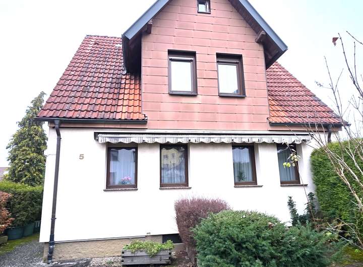 Real Estate Title Image Background