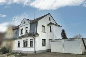 Zweifamilienhaus in gehobener Wohnlage – Die vollständige Adresse der Immobilie erhältst du vom Anbieter., 56626 Andernach – Vorschaubild 2