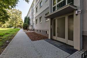 2 Zimmer mit Sonnenbalkon – Raum für eigene Ideen – Die vollständige Adresse der Immobilie erhältst du vom Anbieter., 12059 Neukölln (Ortsteil), Berlin – Vorschaubild 5