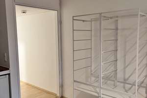 *nur für Studenten/ Doktoranden* Möbiliertes 1-Zimmer Apartment mit Südbalkon – Tumblingerstraße 54, 80337 Am Schlachthof, München – Vorschaubild 2