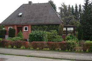 Einfamilienhaus mit Vollkeller und Garage in ruhiger Naturlage von 23568 Lübeck St. Gertrud