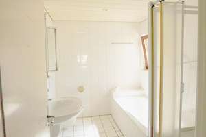 Property thumbnail 12