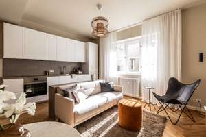 Erstbezug nach Sanierung | Stilvolle 3-Zi. Altbauwohnung mit Einbauküche am Volkspark Wilmersdorf – 10715 Wilmersdorf, Berlin – Vorschaubild 7