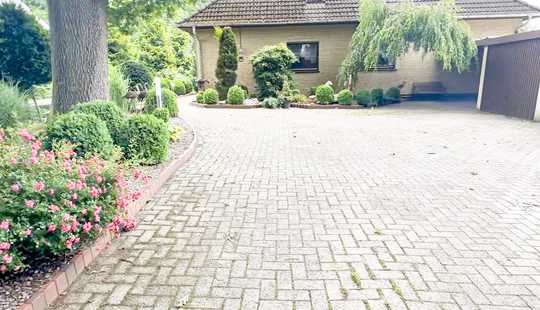 Bild von Zweifamilienhaus in herrlicher Ruhe!