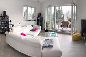 Möblierte Dachterrassenwohnung  befristet auf 2 Jahre – Die vollständige Adresse der Immobilie erhältst du vom Anbieter., 80689 Blumenau, München – Vorschaubild 1