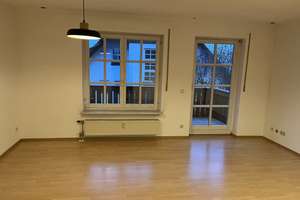 Ruhige  2-Zimmer-Wohnung mit Balkon  – Alte Coburger Straße 35b, 96215 Lichtenfels – Vorschaubild 2