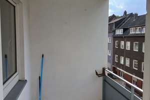 Balkon & Gasheizung: 2,5-Zimmer-Wohnung im 3. OG in Essen-Hubertstraße – Hubertstraße 256, 45307 Kray, Essen – Vorschaubild 11