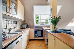 76 m² | 3-Zimmer-Dachgeschosswohnung auf 2 Ebenen | Gepflegt & top angebunden – Die vollständige Adresse der Immobilie erhältst du vom Anbieter., 13353 Wedding, Berlin – Vorschaubild 5