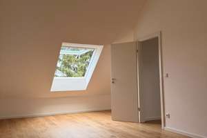 Hochwertig modernisierte Maisonette – 4 Zimmer, 124 m², Düsseldorf-Nord – Die vollständige Adresse der Immobilie erhältst du vom Anbieter., 40468 Unterrath, Düsseldorf – Vorschaubild 9