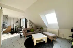 Stilvolle Maisonette-Wohnung mit Loggia – Mönchengladbach – Vorschaubild 4