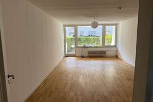  Erdgeschoss  1-Zimmer-Wohnung mit Terrasse