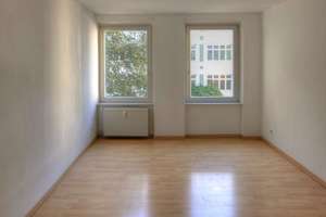 Altbaucharme in begehrter Lage – 2-Zimmer-Wohnung mit individuellem Gestaltungspotenzial – 10405 Prenzlauer Berg, Berlin – Vorschaubild 2