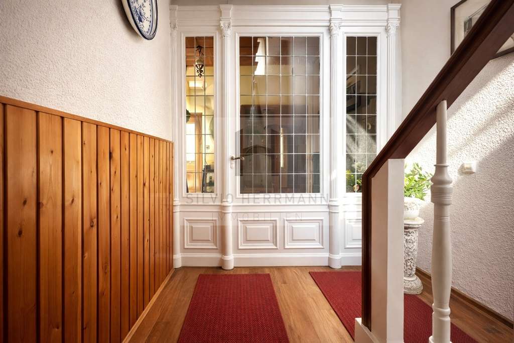 Immobilie in Burg (Spreewald) - Historisches Zweifamilienhaus mit Praxis im Ortskern von Burg (Spreewald) - Bild 2