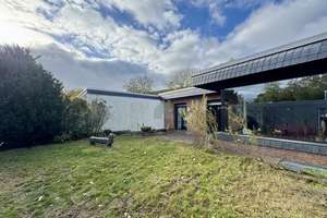 Großzügiger Bungalow + Garten zwischen Rhein und Uettelsheimer See – Die vollständige Adresse der Immobilie erhältst du vom Anbieter., 47198 Alt-Homberg, Duisburg – Vorschaubild 2