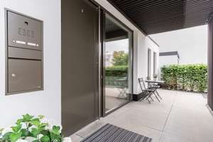 Stilvolle Bauhausvilla || Premiumlage || Spa-Bereich || Wärmepumpe – Die vollständige Adresse der Immobilie erhältst du vom Anbieter., 50859 Widdersdorf, Köln – Vorschaubild 2