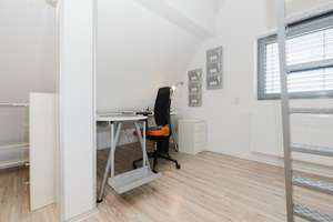 Stilvolles Loft-Wohnen: Möbliertes Design-Apartment ab sofort frei – Die vollständige Adresse der Immobilie erhältst du vom Anbieter., 76131 Rintheim, Karlsruhe – Vorschaubild 3