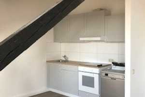 Ansprechende 3-Zimmer-Dachgeschosswohnung mit EBK in Aachen – Adalbertsteinweg 218, 52066 Aachen – Vorschaubild 9