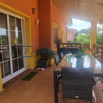 Freistehendes Einfamilienhaus in einer Etage, gelegen an einer erstklassigen Lage am Anfang der ruhi