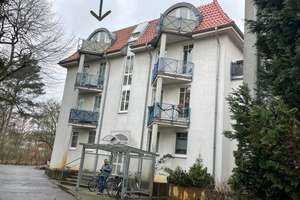 Ruhige 3 Zi Dachgeschosswohnung in gepflegter, grüner Anlage – Die vollständige Adresse der Immobilie erhältst du vom Anbieter., 12555 Köpenick, Berlin – Vorschaubild 2