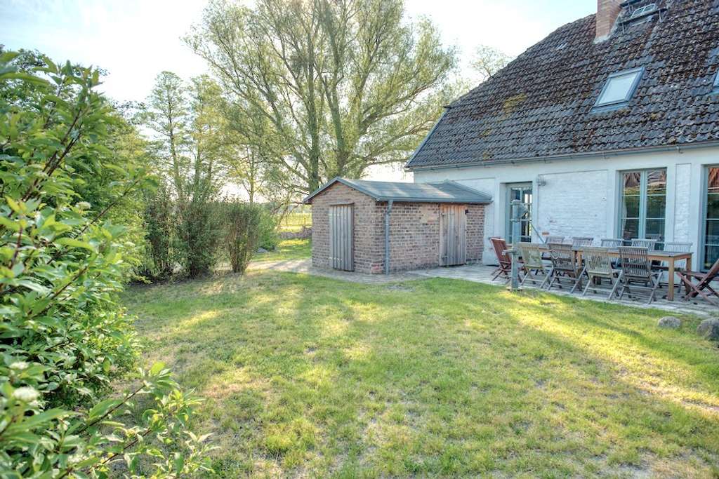 Immobilie in Vogelsang-Warsin - Historie trifft Komfort - ehem. Hof des Kahnschiffers: antike Öfen + Holzdielen 900m vom Haffstrand - Bild 2