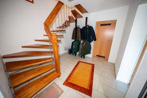 Sehr gepflegte, ruhig gelegene DHH mit Garage, Garten, Kamin und viel Platz für die ganze Familie – Die vollständige Adresse der Immobilie erhältst du vom Anbieter., 58135 Haspe-Ost, Hagen – Vorschaubild 4