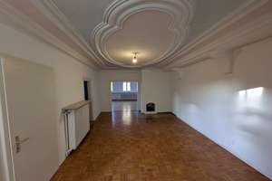 Großzügige Räume  / stilvolle Wohnung  in Fachwerkhaus am Marktplatz/auch als Praxis/Büro geeignet