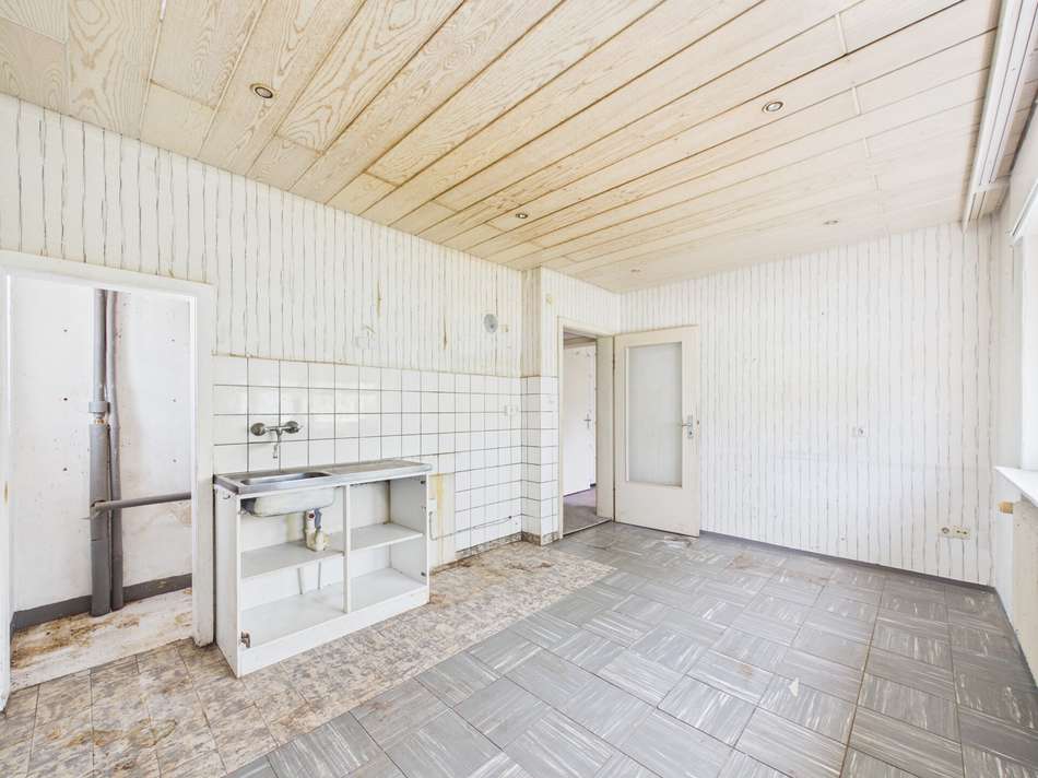 33 Küche (Wohnung 1.OG)