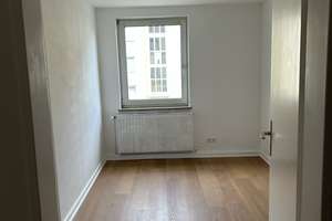 Renovierte, helle Wohnung mit Blick ins Grüne – Grüner Waldweg 51, 34121 Bad Wilhelmshöhe, Kassel – Vorschaubild 11