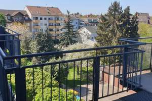 Möbliertes 1-Zimmer-Apartment mit kleinem Balkon in Mannheim-Neckarau