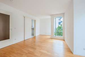 Lichtdurchflutete 2-Zimmer-Wohnung mit TG-Stellplatz im beliebten Dichterviertel – Die vollständige Adresse der Immobilie erhältst du vom Anbieter., 10115 Mitte (Ortsteil), Berlin – Vorschaubild 3