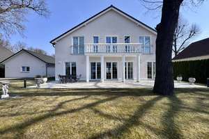 LICHTDURCHFLUTETES FOYER & KAMIN - MODERN & ELEGANT - SCHÖN ANGELEGTER GARTEN & DOPPELGARAGE – Sanddornweg 5 rr, 14624 Dallgow-Döberitz – Vorschaubild 2