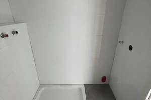 Attraktive 3-Zimmer-Balkon-Wohnung in München komplett Sanierung 2022 – Korbinianstraße 48, 80807 Milbertshofen, München – Vorschaubild 9