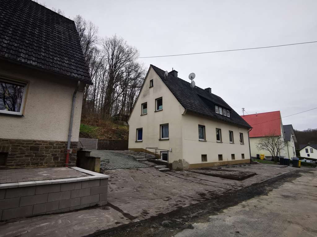 Immobilie in Freudenberg - Attraktive Kapitalanlage in Freudenberg, voll vermietete Renditeobjekte – 2 MFH mit 7 Wohnungen - Bild 3