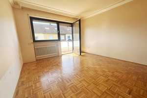 Viel Platz für eine Familie! REH mit Wintergarten und Garage in sehr schöner und ruhiger Lage! – Augsburg – Vorschaubild 11