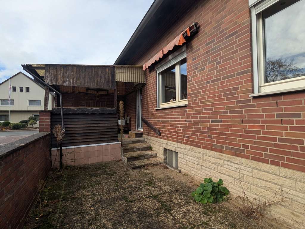 Immobilie in Wunstorf - MGK bietet Klein Heidorn: Zweifamilienhaus mit großzügiger Grundstücksfläche - Bild 4