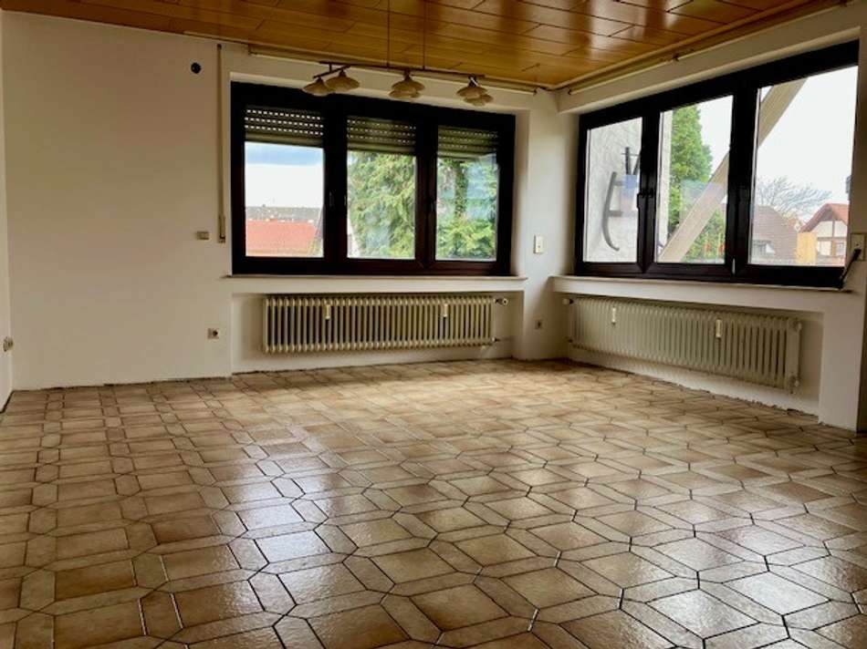 Großzügiges Wohnzimmer EG