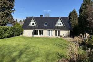 Exklusives EFH in Bestlage von HH-Duvenstedt