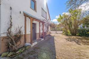 Charmantes Einfamilienhaus mit Einliegerwohnung und großem Garten – viel Raum für Ihre Wohnideen – Die vollständige Adresse der Immobilie erhältst du vom Anbieter., 79227 Schallstadt – Vorschaubild 19