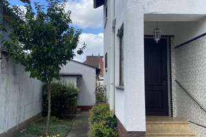 Haus mit Großem Grundstück und Bauplatzpotenzial – Inklusive Doppelgaragen!“ – Die vollständige Adresse der Immobilie erhältst du vom Anbieter., 68623 Lampertheim – Vorschaubild 5