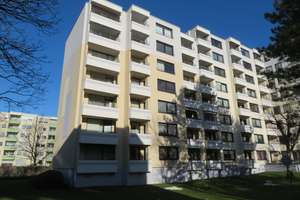 H.-Sahlkamp, helles 1-Zi.-Appartment mit EBK und Loggia.