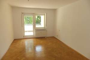 Sonnige Südlage, großzügig, freundlich, zentral gelegen mit schönem Balkon frei ab 01.09.2026. – Brettener Straße 27, 75177 Nordstadt, Pforzheim – Vorschaubild 5