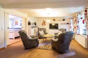 Repräsentatives Landhaus mit Haupt- und Einliegerwohnung sowie Nebengebäuden in schöner Ortsrandlage – Nordfriesland (Kreis) – Vorschaubild 24