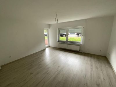 bezugsfertig: schöne 4-Zimmer-Wohnung in Plettenberg Kersmecke